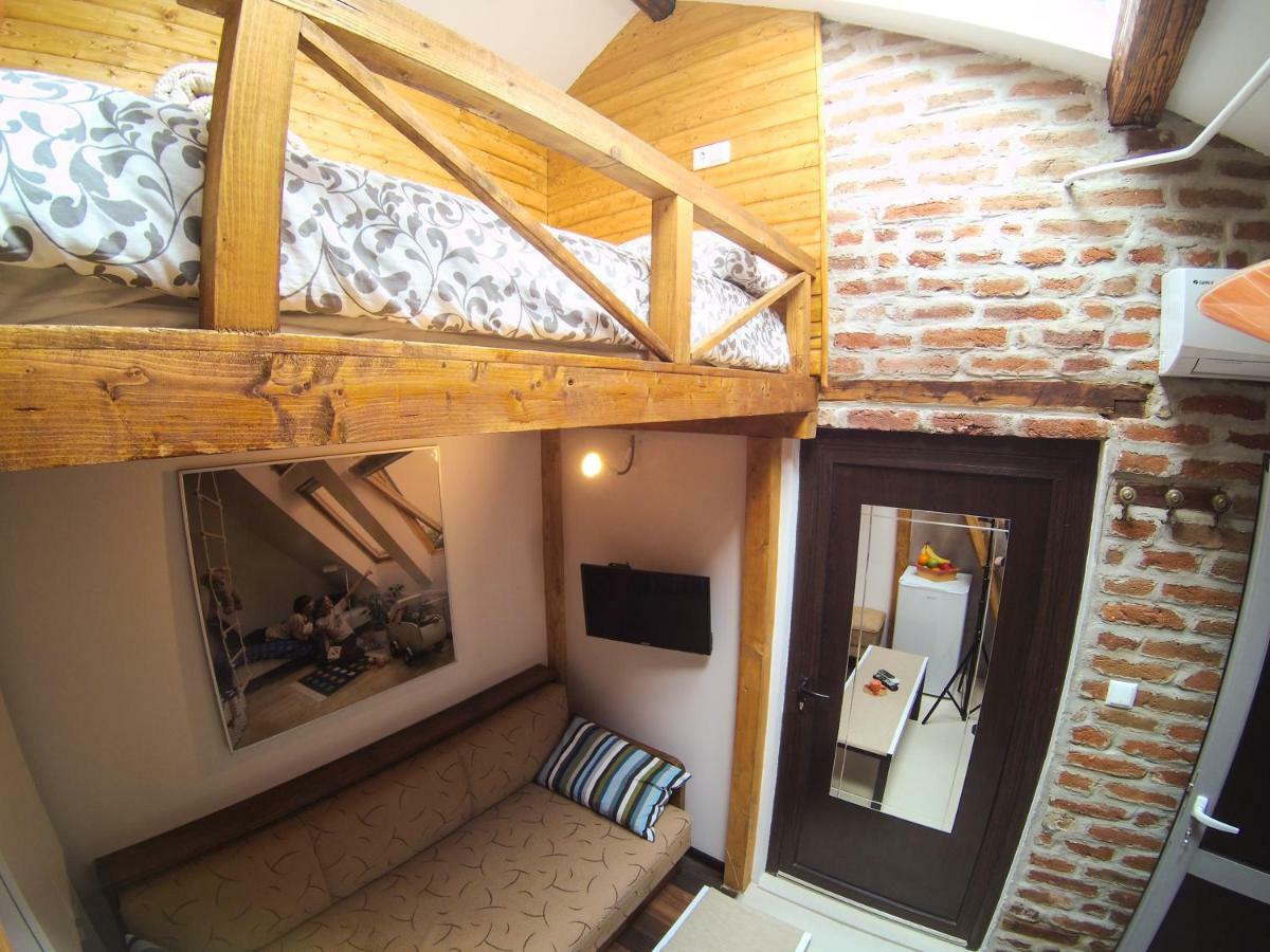Vitosha Blvd - Attic Studio Sofia Eksteriør bilde